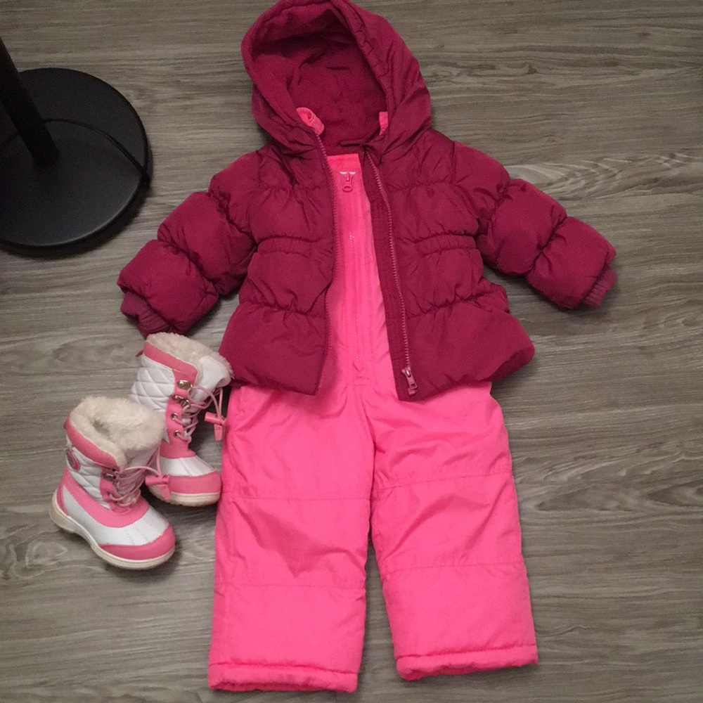 Set baby girl 18-24 Month snowsuit & boots size 5